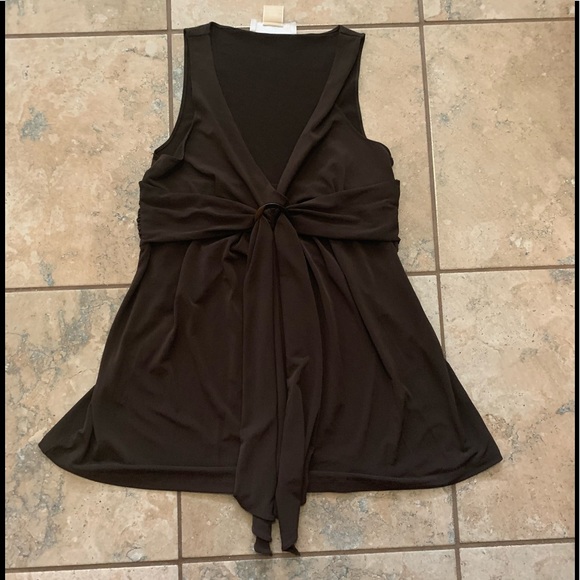 Micheal Kros top with straps to tie at the front. - Picture 3 of 8